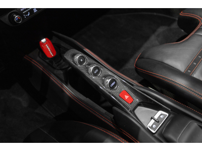 Ferrari F8 Spider V8 BI-TURBO - Rosso Corsa