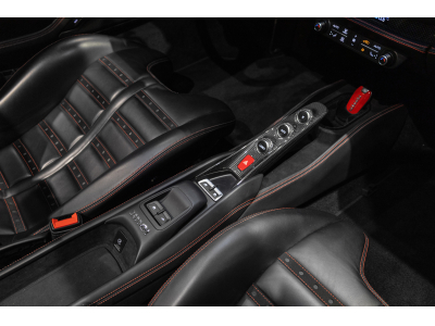 Ferrari F8 Spider V8 BI-TURBO - Rosso Corsa