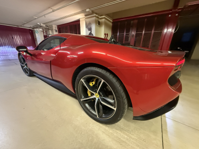 Ferrari 296 GTS GTS / ROSSO MAGMA / ADAS
