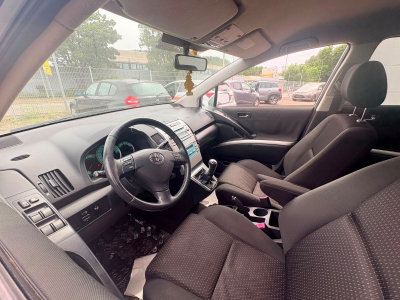 Toyota Corolla Verso 2.2 D-4D Sol