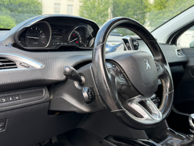 Peugeot e-2008 2008 Allure
