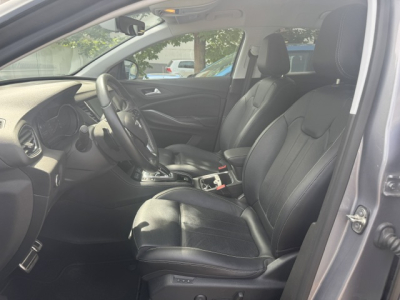 Opel Grandland OPEL GRANDLAND X HYBRID PLUG IN LEDER NAVI LED AUTOMATIK