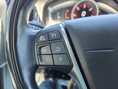 Volvo S60 S60 D2 BOITE AUTO GPS CAMERA SIEGES + VOLANT CHAUFF