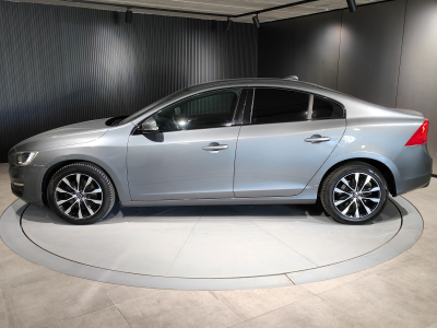 Volvo S60 S60 D2 BOITE AUTO GPS CAMERA SIEGES + VOLANT CHAUFF