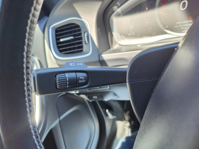 Volvo S60 S60 D2 BOITE AUTO GPS CAMERA SIEGES + VOLANT CHAUFF