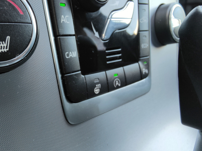 Volvo S60 S60 D2 BOITE AUTO GPS CAMERA SIEGES + VOLANT CHAUFF