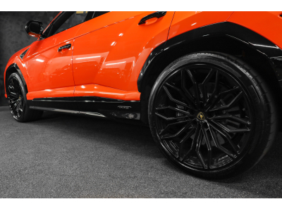 Lamborghini Urus SE - ARANCIO EGON