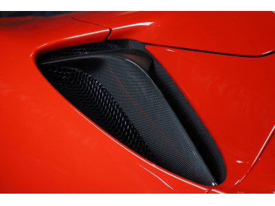 Ferrari SF90 Spider ROSSO CORSA METALLIC - FULL CARBON