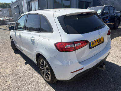 Mercedes-Benz B 180 136CV AUTO ATT-REM.