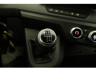 Renault Master 130 L2H2 Kamera/Holz/270° Türen