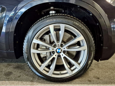 BMW X6 M50 i FACELIFT XDRIVE M SPORT PAKET PANO CUIR NAVI