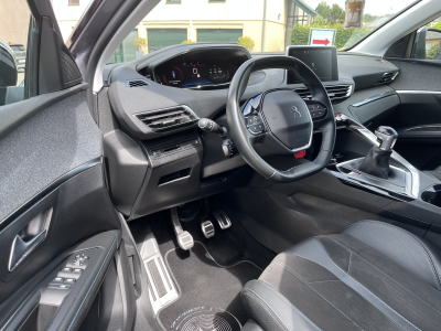 Peugeot 5008 1.5 BlueHdi Crossway 130cv 7 Places