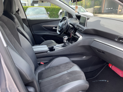 Peugeot 5008 1.5 BlueHdi Crossway 130cv 7 Places