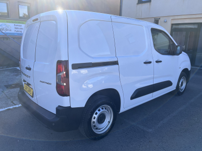 Peugeot Partner 1.5 BlueHdi 100cv Clim - PDC AR - Car Play - Tempomat