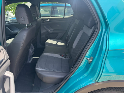 Volkswagen T-Cross VOLKSWAGEN T-CROSS R-LINE LED AUTOMATIK LEDER NAVI DIGITAL COCKPIT