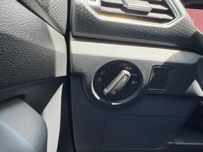 Volkswagen T-Cross VOLKSWAGEN T-CROSS R-LINE LED AUTOMATIK LEDER NAVI DIGITAL COCKPIT