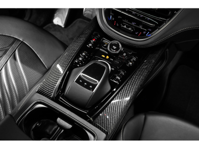 Aston Martin DBX 707 - ONYX BLACK