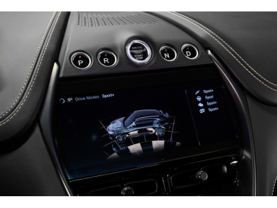 Aston Martin DBX 707 - ONYX BLACK
