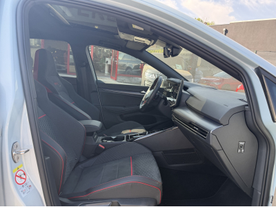 Volkswagen Golf GTI FACELIFT 2.0 TSI 300 CLUBSPORT CRYSTAL ICE BLUE IQ LIGHT HARMAN KARDON PANO NAVI