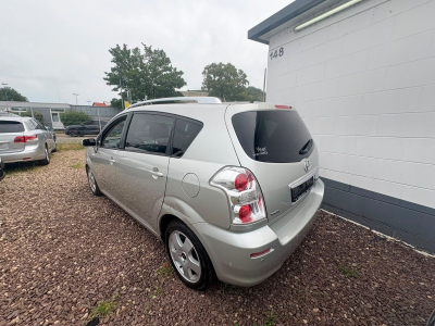 Toyota Corolla Verso 2.2 D-4D Sol