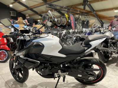 CF Moto 450 NK 