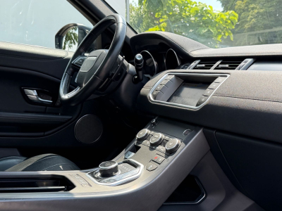 Land-Rover Range Rover Evoque SE Dynamic