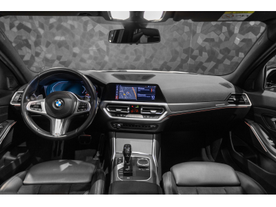 BMW 320 i BERLINE M-SPORT