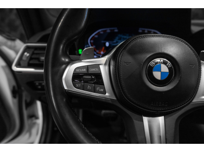 BMW 320 i BERLINE M-SPORT