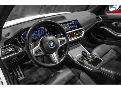 BMW 320 i BERLINE M-SPORT