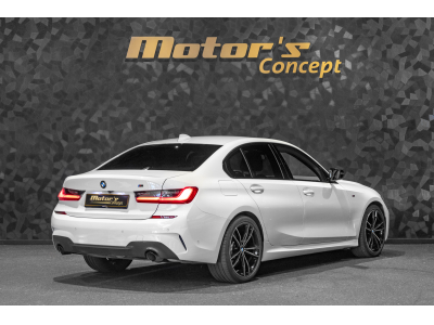 BMW 320 i BERLINE M-SPORT