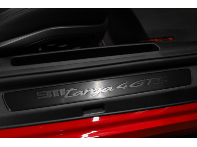 Porsche 992 .2 Targa 4 GTS PDK - ROUGE CARMIN