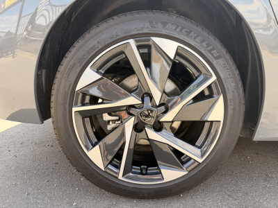 Peugeot 308 1.2 Hybride 145 ALLURE e-DCS6