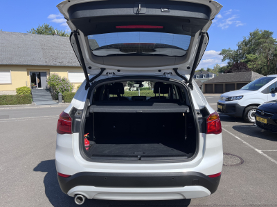 BMW X1 sDrive16dA 116PK