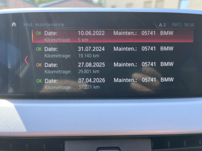 BMW X1 sDrive16dA 116PK