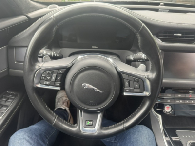 Jaguar XF JAGUAR XF 2.0 D R-SPORT PANORAMA LEDER NAVI KAMERA KEYLESS