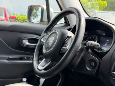 Jeep Renegade Limited FWD
