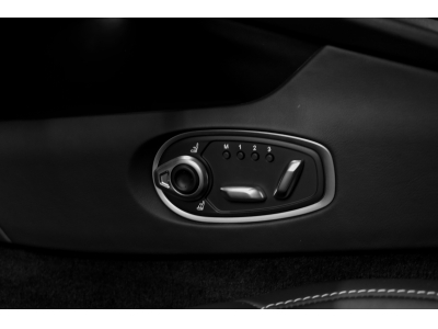 Aston Martin DB12 V8 Twin Turbo - ALUMINITE SILVER