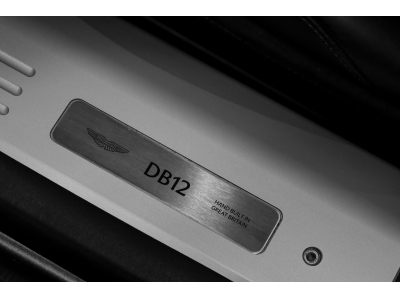 Aston Martin DB12 V8 Twin Turbo - ALUMINITE SILVER