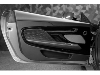 Aston Martin DB12 V8 Twin Turbo - ALUMINITE SILVER