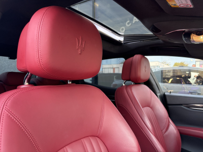 Maserati Ghibli 3.0 V6 S  Q4 Automatik/ Xénon/Camera/Carbonne/20/Leder/VOLL