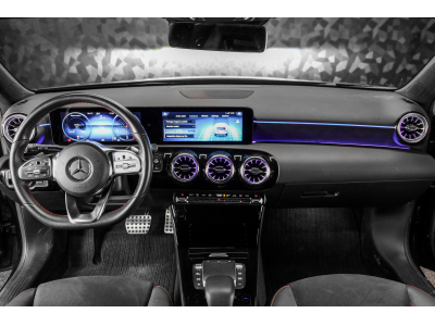 Mercedes-Benz A 220 D AMG Line