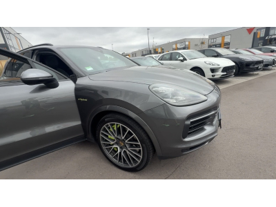 Porsche Cayenne E-HYBRID/Panorama/22/LUFT/*VOLL*