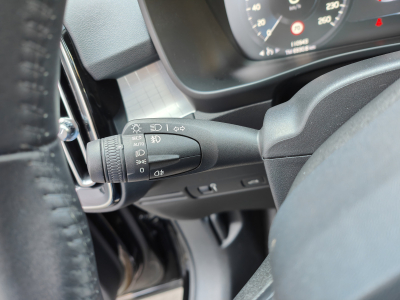 Volvo XC40 D3 GEARTRONIC CARPLAY GPS CAMERA SIEGES CHAUFF