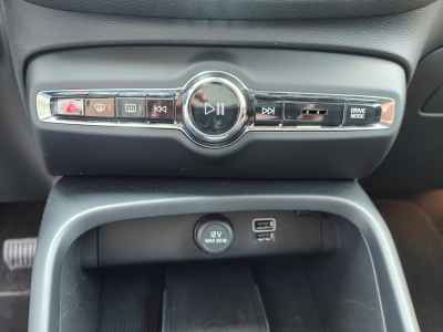 Volvo XC40 D3 GEARTRONIC CARPLAY GPS CAMERA SIEGES CHAUFF
