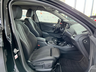 BMW 120 i SPORT LINE PAKET, CUIR, NAVI, CAMERA, LED, CARPLAY, VOLANT M, 1 HAND