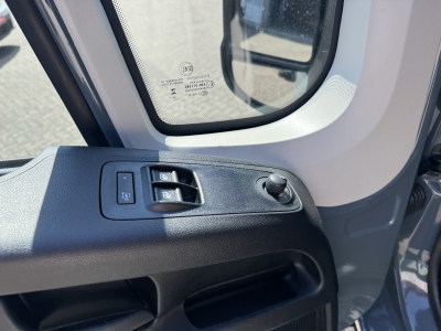 Fiat Ducato 180 AT8 L2H2 Navy/Klimaauto