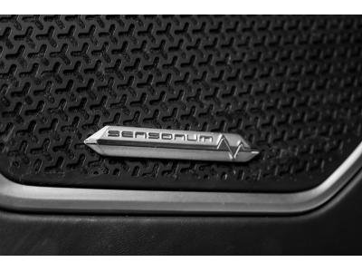 Lamborghini Urus V8 - AKRAPOVIC