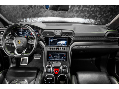 Lamborghini Urus V8 - AKRAPOVIC
