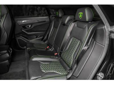 Lamborghini Urus V8 - AKRAPOVIC