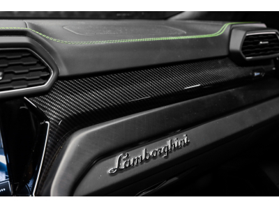 Lamborghini Urus V8 - AKRAPOVIC